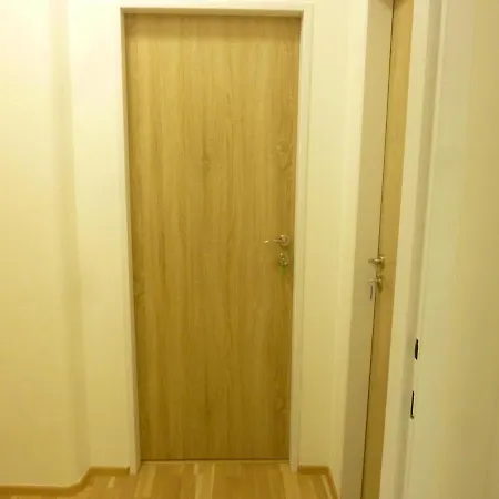 Van N Homestay Prague